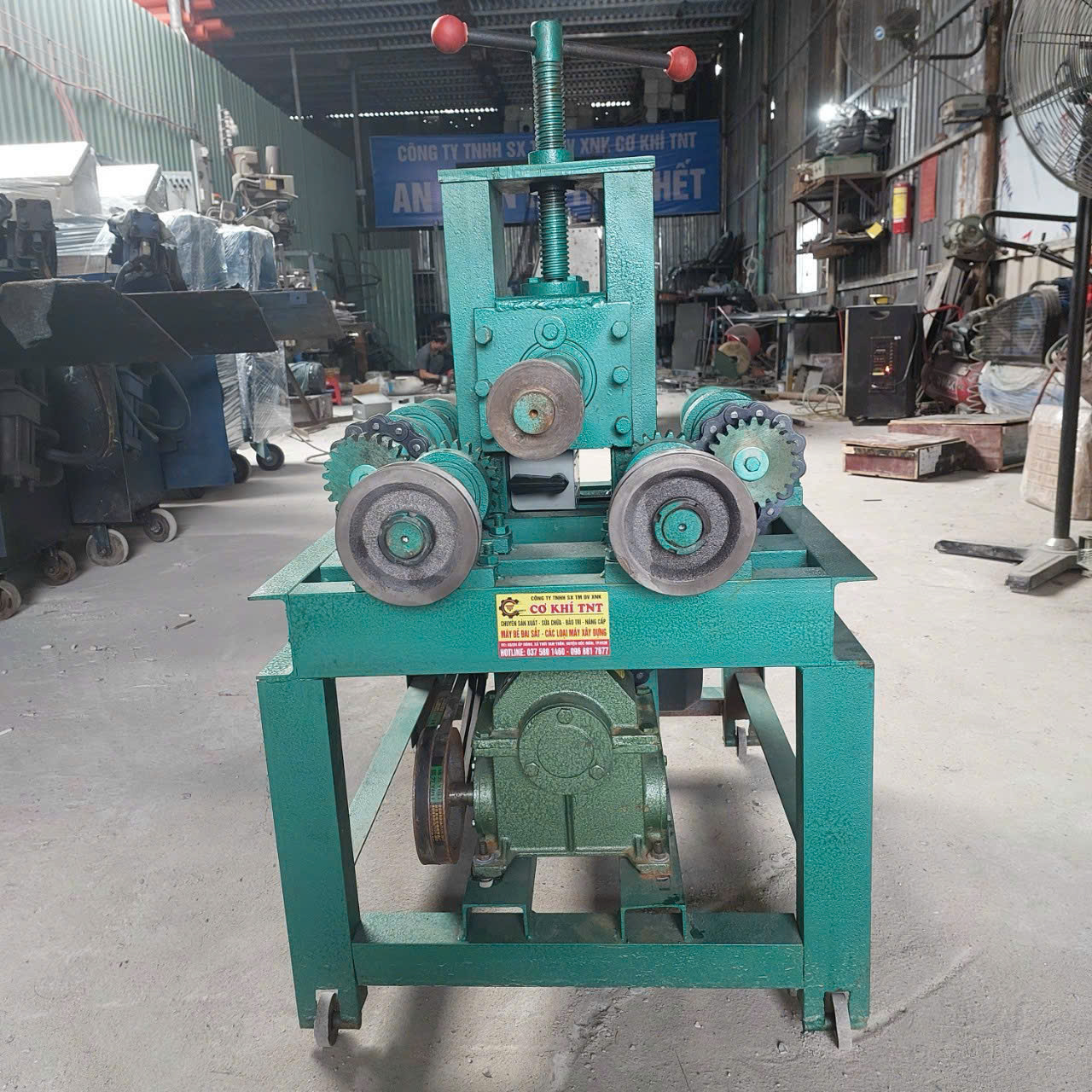 Máy uốn ống 3 trục